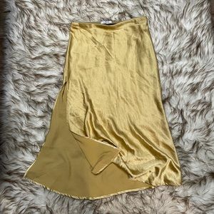 MIDI satin effect skirt